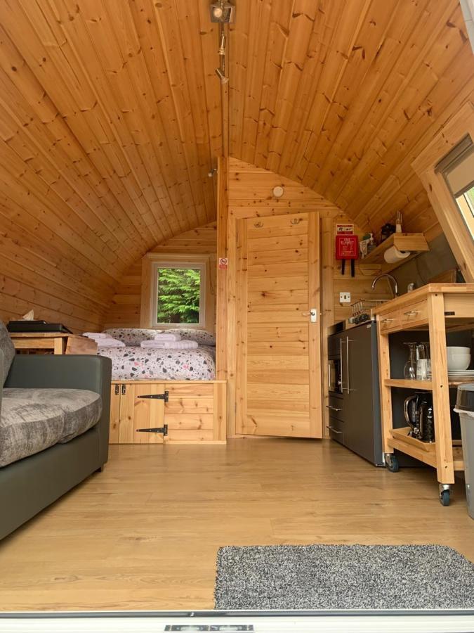 Conifer Cabins Fort William Exterior photo
