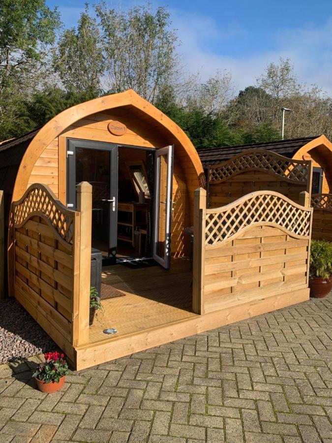 Conifer Cabins Fort William Exterior photo