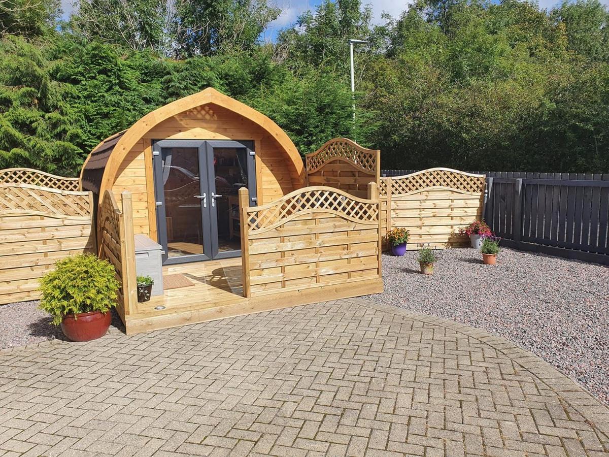 Conifer Cabins Fort William Exterior photo