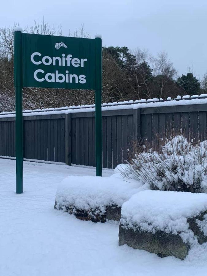 Conifer Cabins Fort William Exterior photo