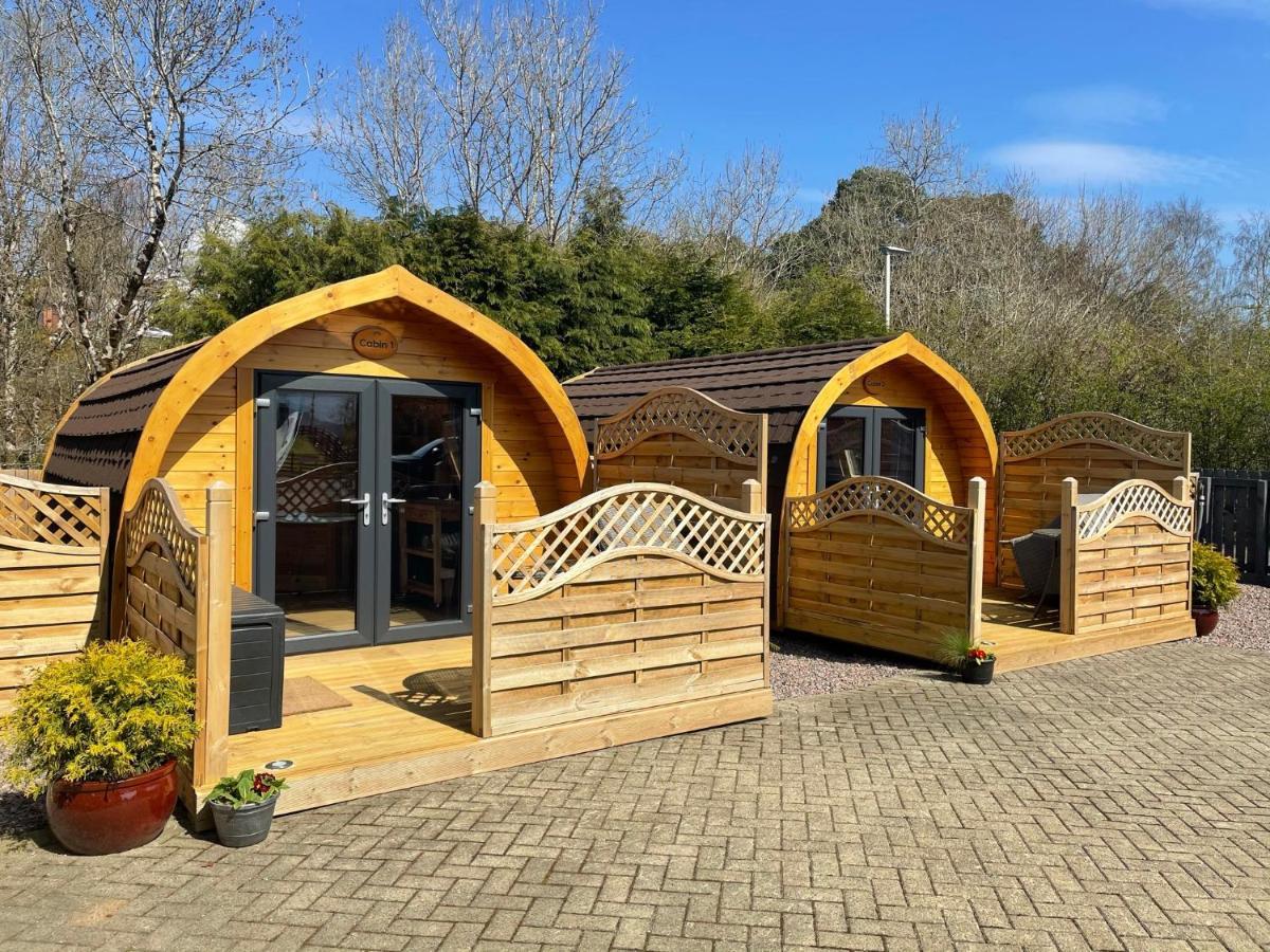 Conifer Cabins Fort William Exterior photo